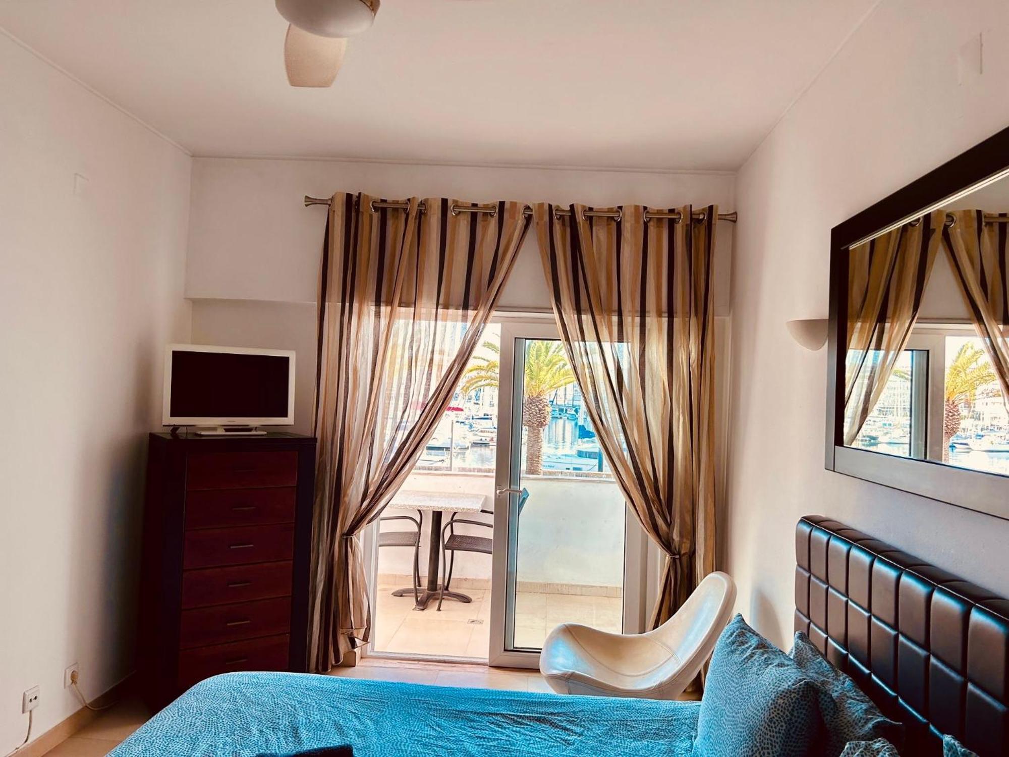 Lagos Marina View Apartment Near Beaches And Shops 外观 照片